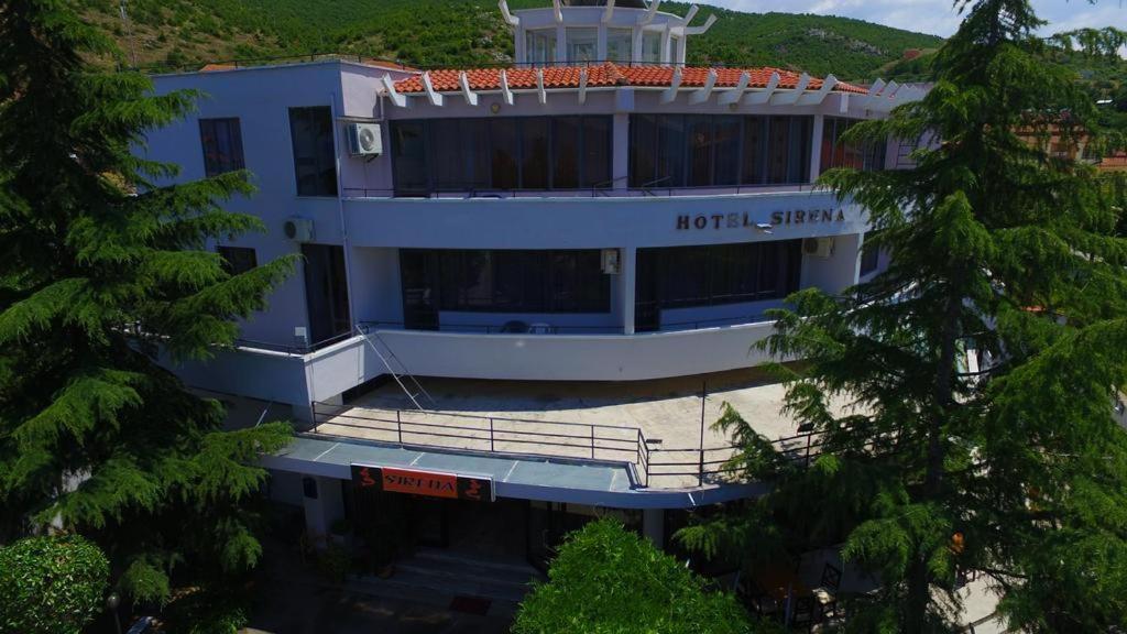 Sirena Hotel Tushemisht Dış mekan fotoğraf