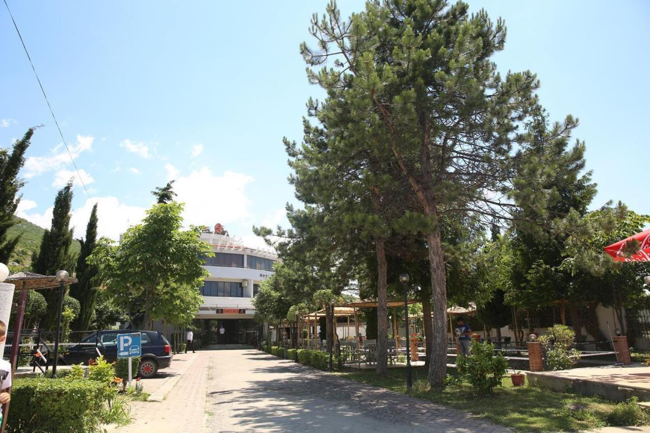 Sirena Hotel Tushemisht Dış mekan fotoğraf