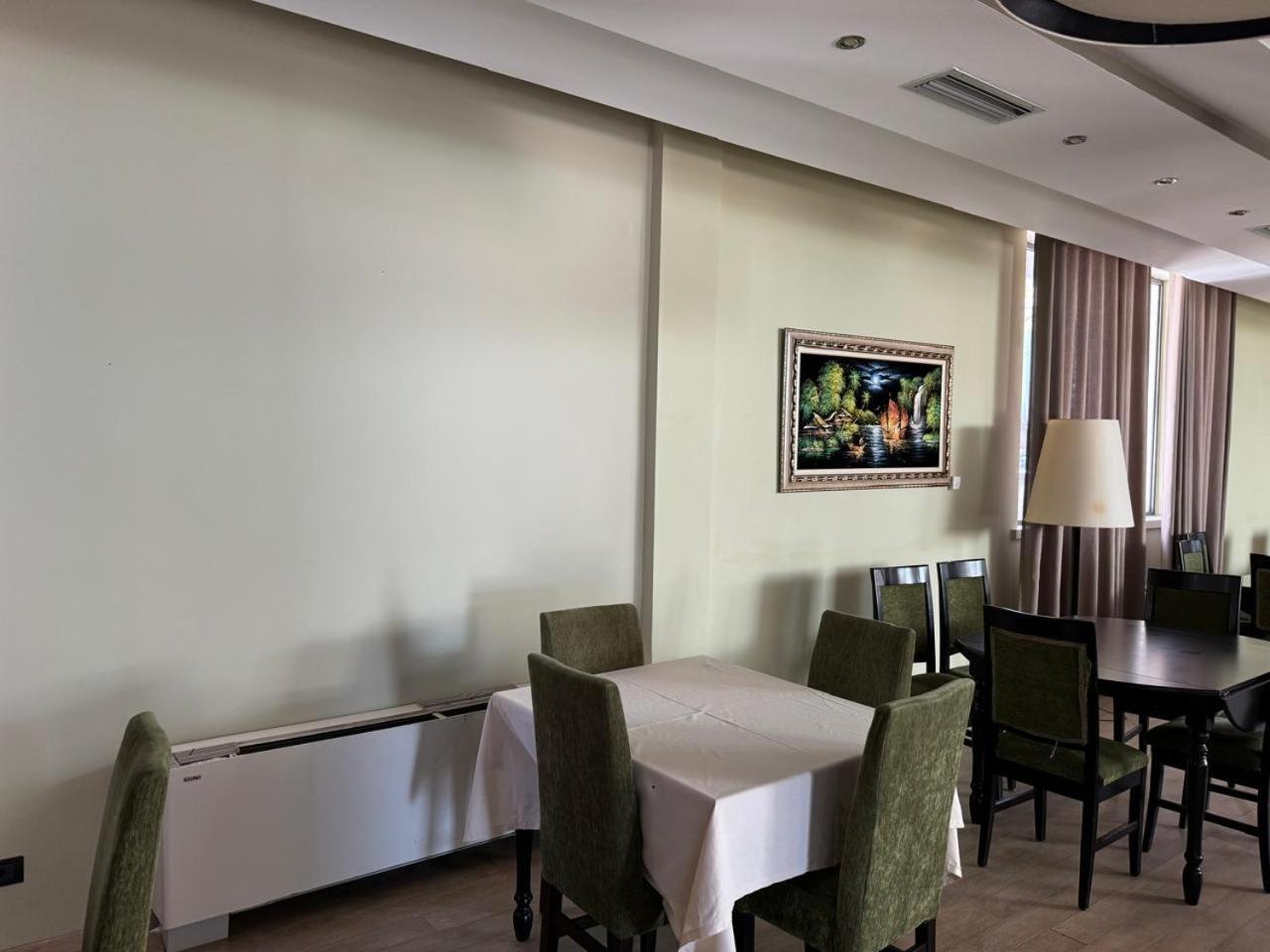 Sirena Hotel Tushemisht Dış mekan fotoğraf