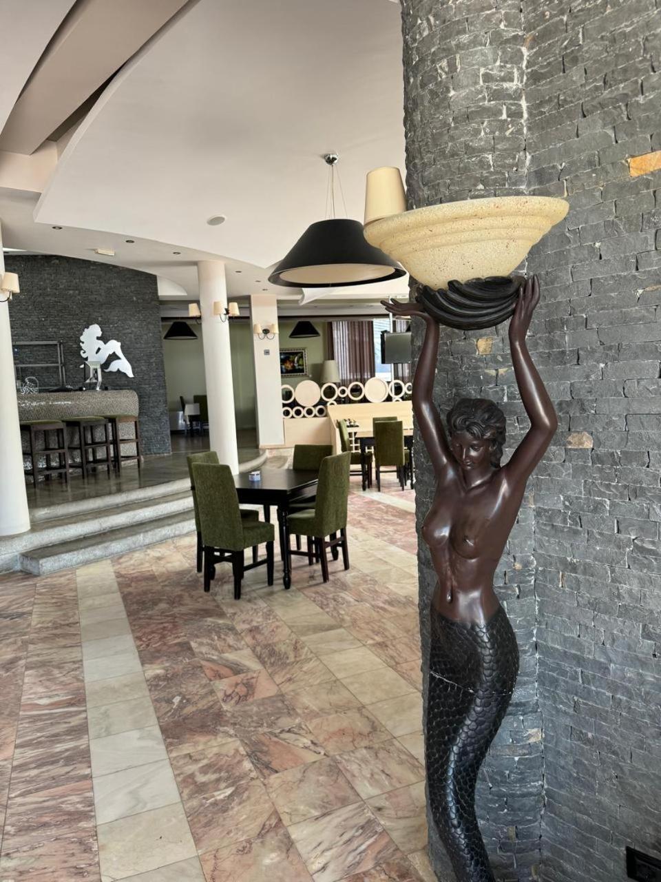 Sirena Hotel Tushemisht Dış mekan fotoğraf