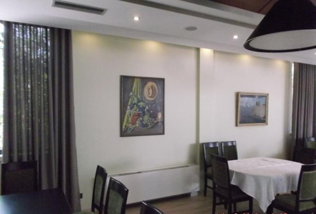 Sirena Hotel Tushemisht Dış mekan fotoğraf